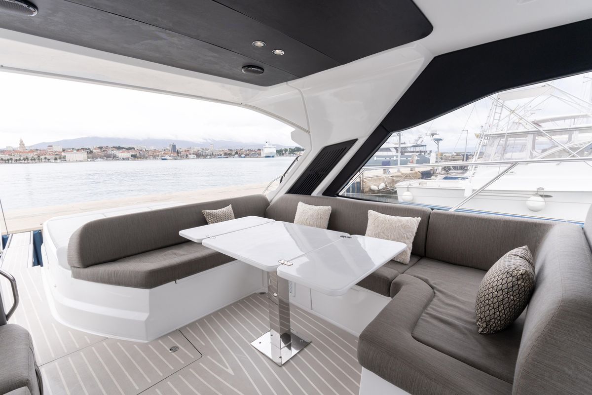 2019 Azimut 53 