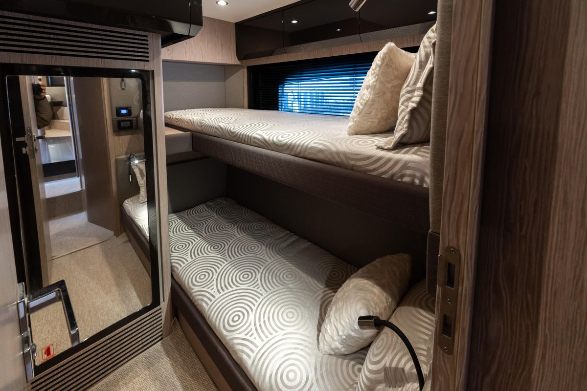 2019 Azimut 53 