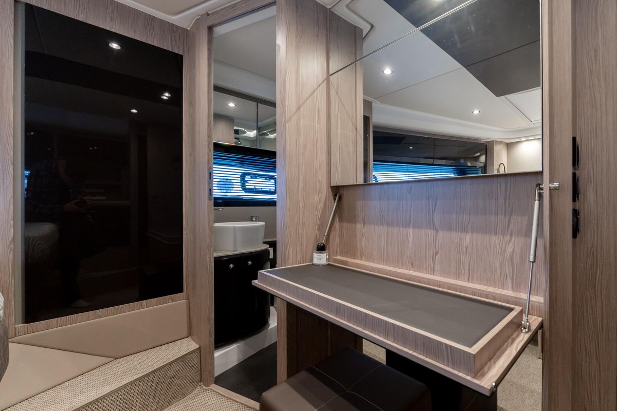 2019 Azimut 53 