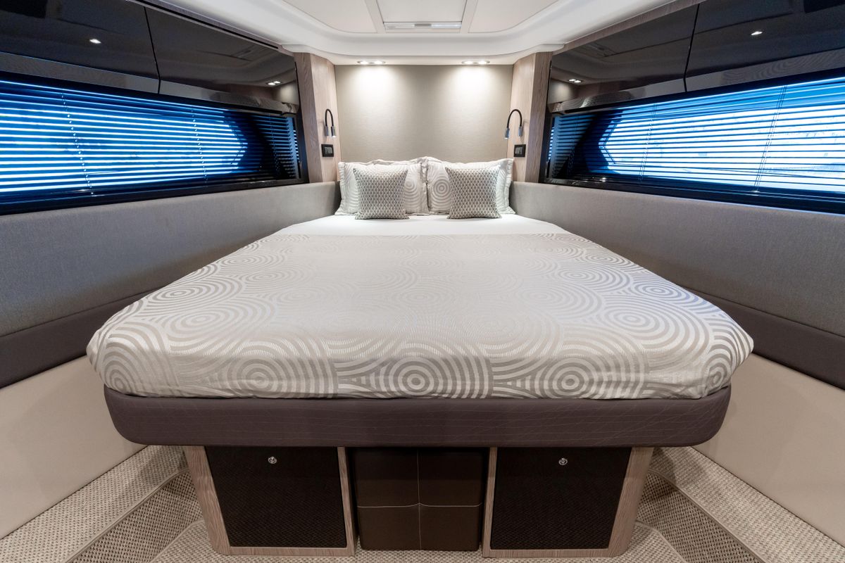 2019 Azimut 53 