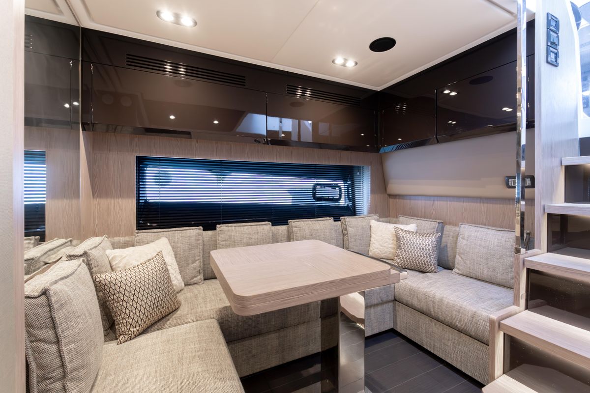 2019 Azimut 53 