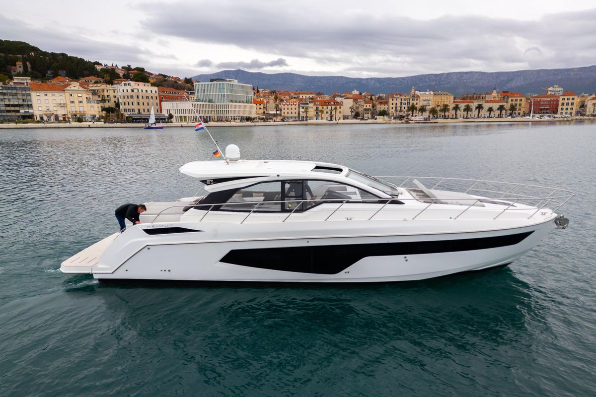 2019 Azimut 53 