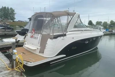 Rinker 360 Express Cruiser