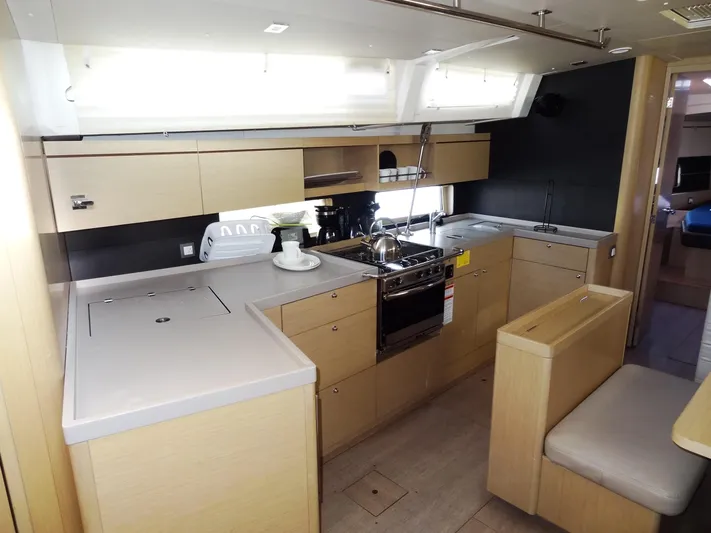 Tabula Rasa Yacht Photos Pics 