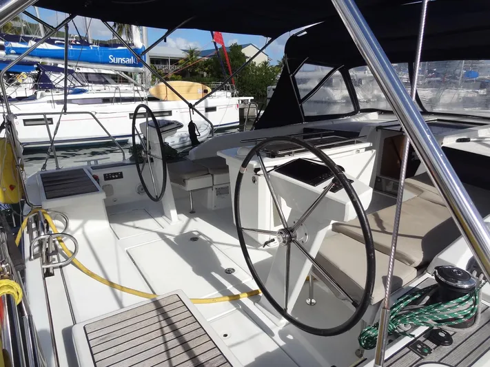 Tabula Rasa Yacht Photos Pics 2020 Beneteau Oceanis 46.1 sailboat cockpit with dual steering wheels.