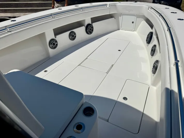  Yacht Photos Pics 2009 Invincible 36 Open Fisherman boat interior with spacious deck and multiple speakers.