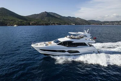 2024 Sunseeker 76 Yacht