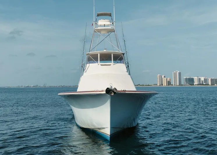 Unconquered Yacht Photos Pics 