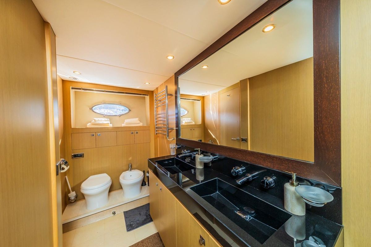 2009 Princess 78 