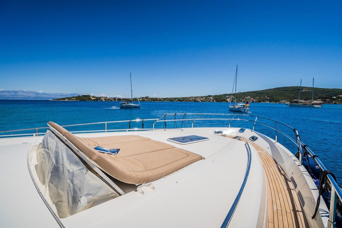 2009 Princess 78 