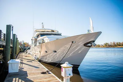 Broward 85 Raised Pilothouse