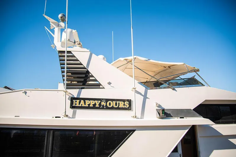 Happy Ours Yacht Photos Pics 