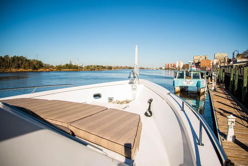 Happy Ours Yacht Photos Pics 