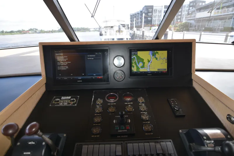 Happy Ours Yacht Photos Pics 