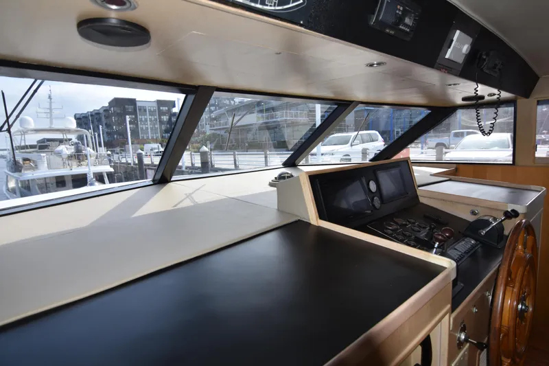 Happy Ours Yacht Photos Pics 