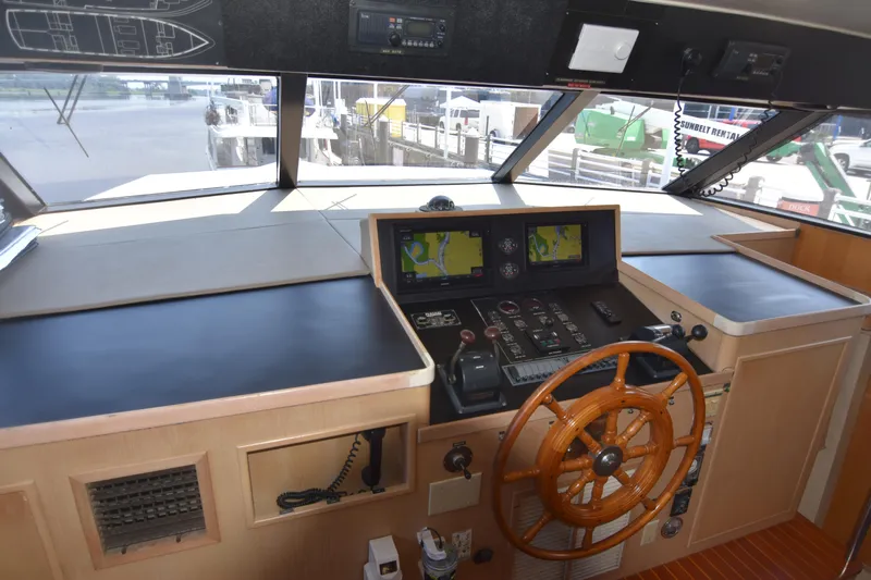 Happy Ours Yacht Photos Pics 