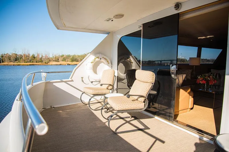 Happy Ours Yacht Photos Pics 