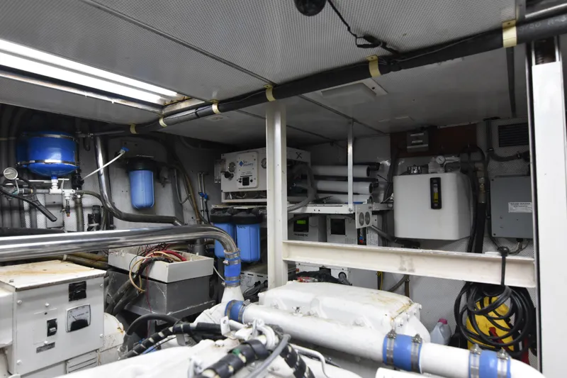 Happy Ours Yacht Photos Pics 