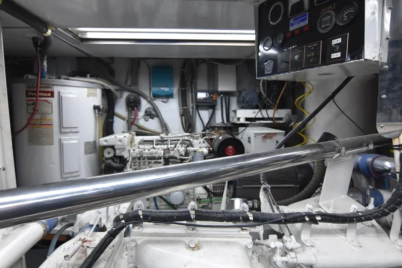 Happy Ours Yacht Photos Pics 