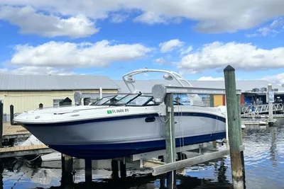 Sea Ray SDX 270 Outboard