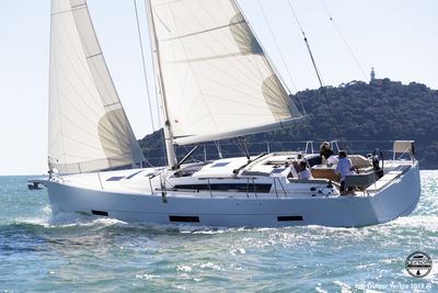2023 Dufour 430