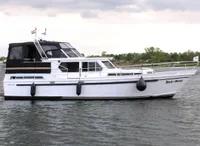 1984 DD Yacht 1300