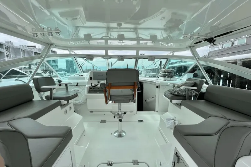 Somervilla Yacht Photos Pics 