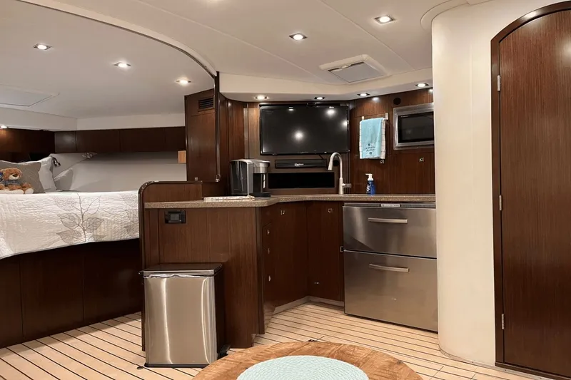 Somervilla Yacht Photos Pics 