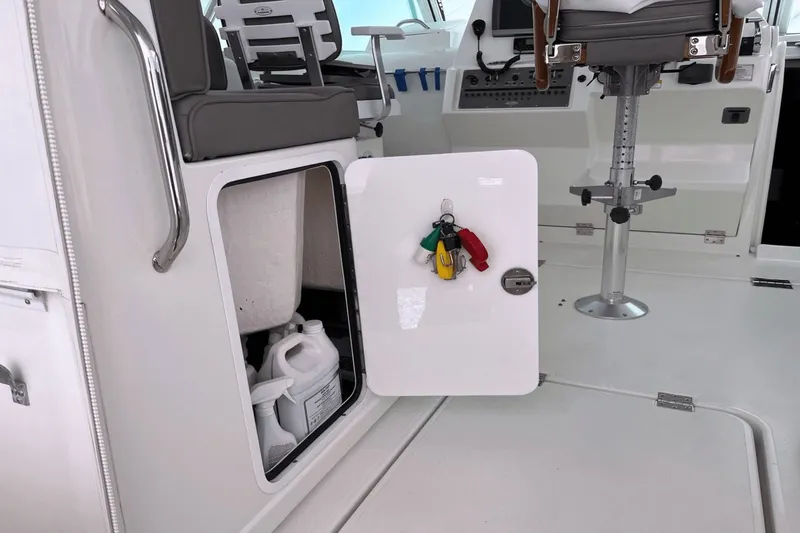 Somervilla Yacht Photos Pics 