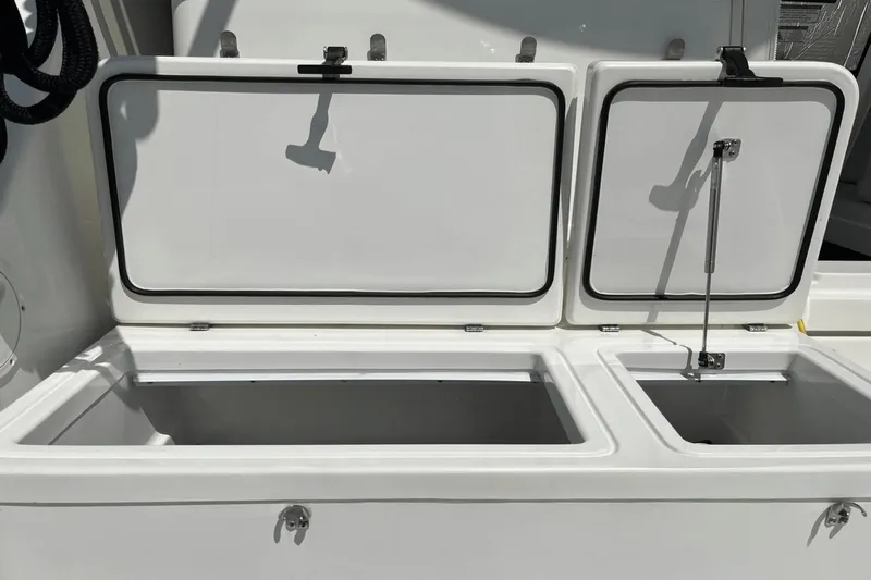 Somervilla Yacht Photos Pics 