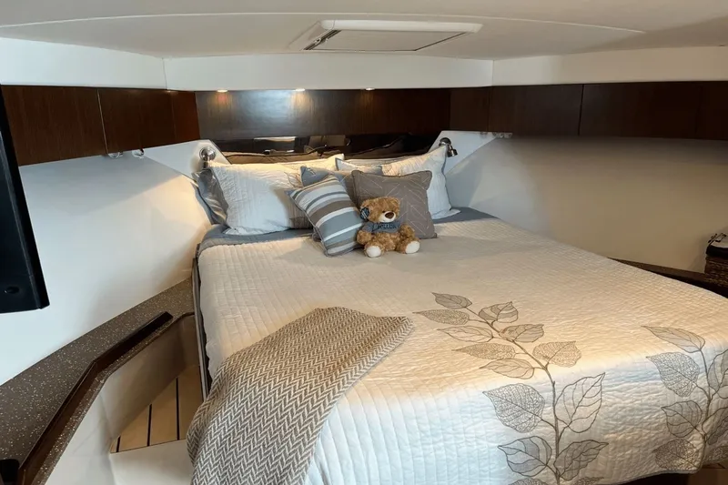 Somervilla Yacht Photos Pics 