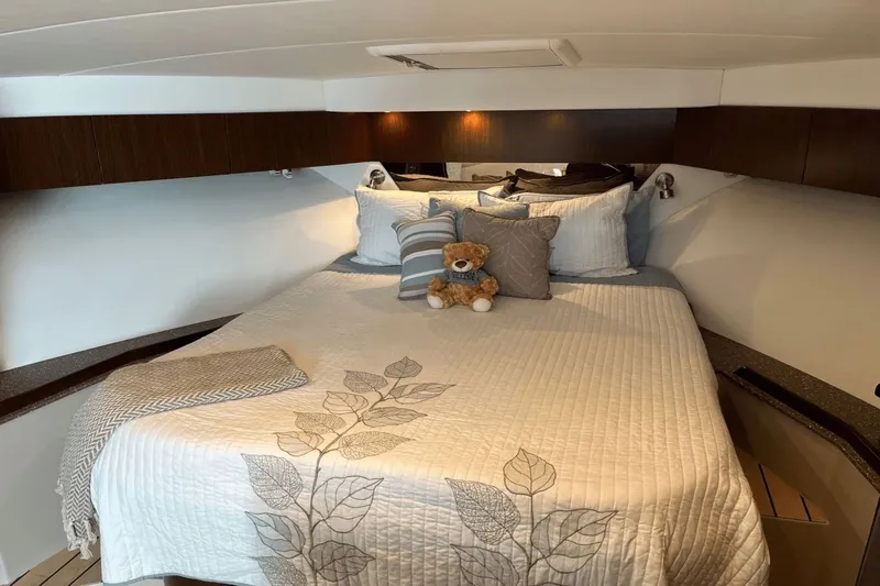 Somervilla Yacht Photos Pics 