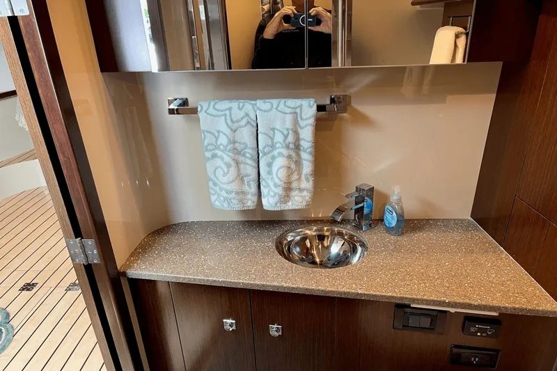 Somervilla Yacht Photos Pics 