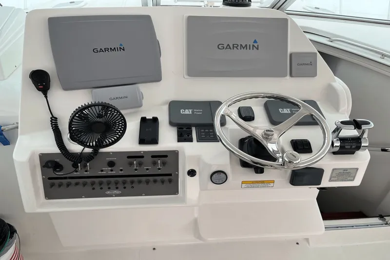 Somervilla Yacht Photos Pics 