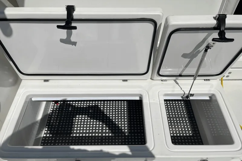 Somervilla Yacht Photos Pics 