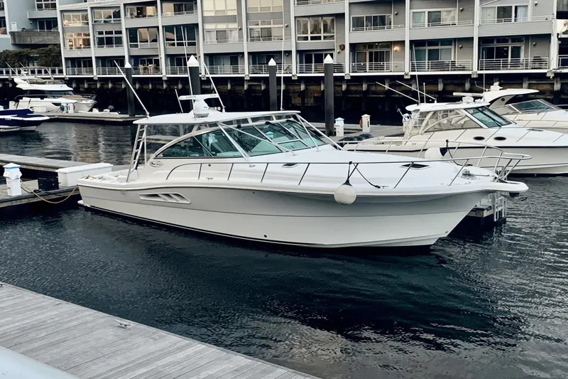 Somervilla Yacht Photos Pics 