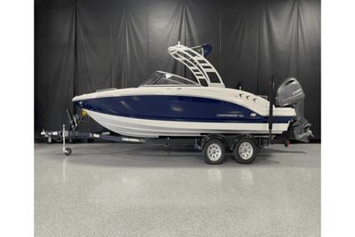 Chaparral 23 SSi Outboard