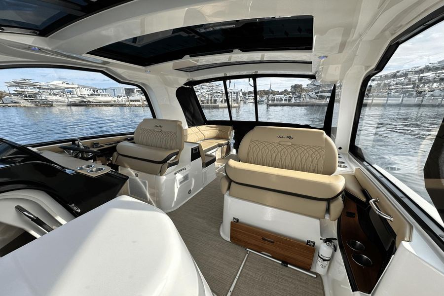 2023 Sea Ray 370 SUNDANCER OB