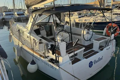 Beneteau Oceanis 38.1