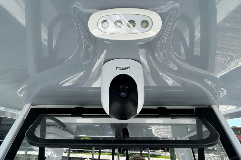  Yacht Photos Pics 2021 Sea Hunt Gamefish 25 boat with mounted camera and LED lights.