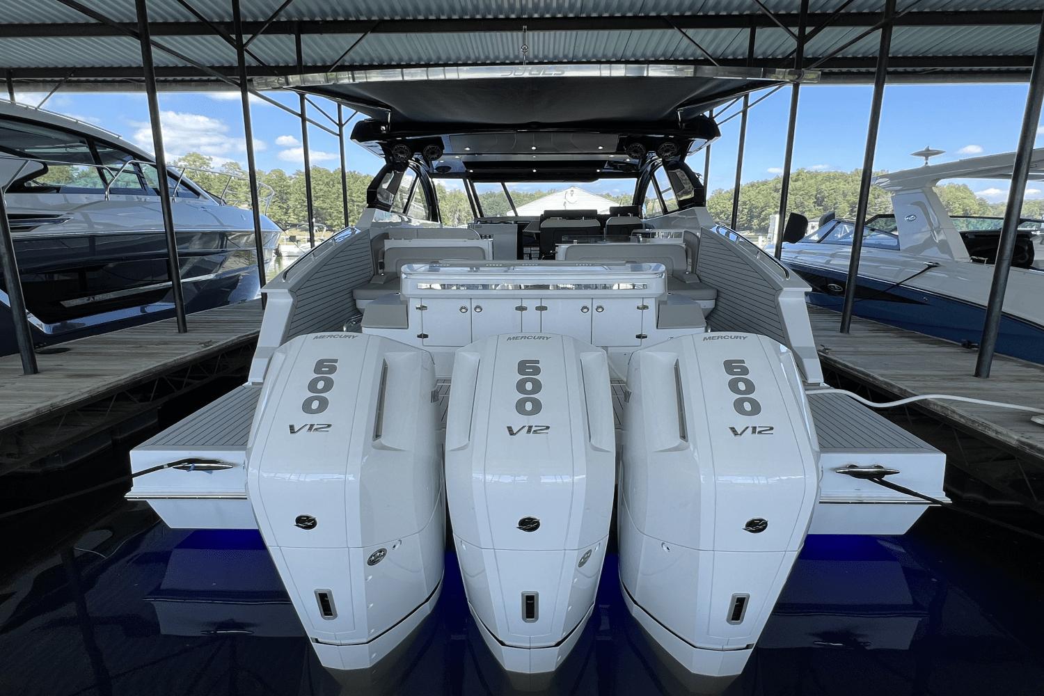 2024 Cruisers Yachts 50 GLS Outboard Sports Cruiser For Sale YachtWorld   8973316 951568468 0 200920230421 9 