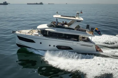 2021 Absolute 52 Navetta