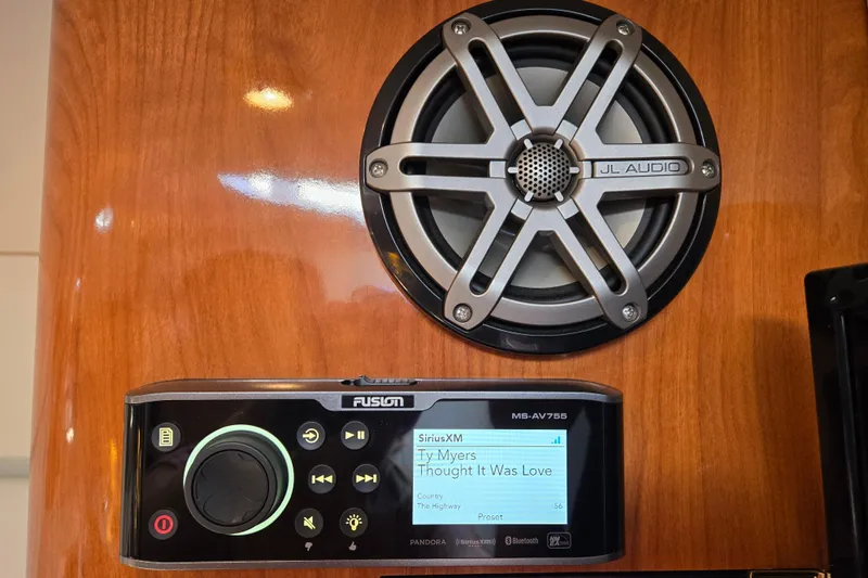 Let's Go! Yacht Photos Pics Audio system with JL Audio speaker and Fusion MS-AV755 on 2007 Fountain 38 Express Cruiser.