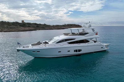 Sunseeker 80 Yacht