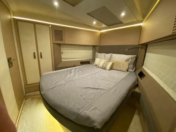 Venetus Yacht Photos Pics 