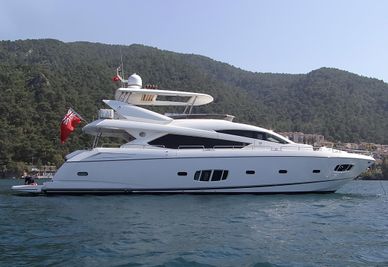 2013 Sunseeker 80 Yacht