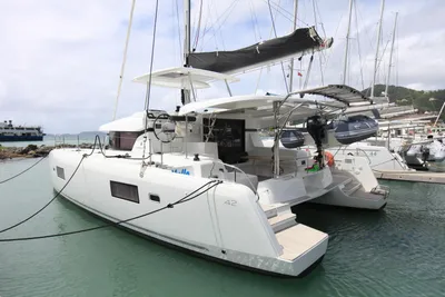 Lagoon 42