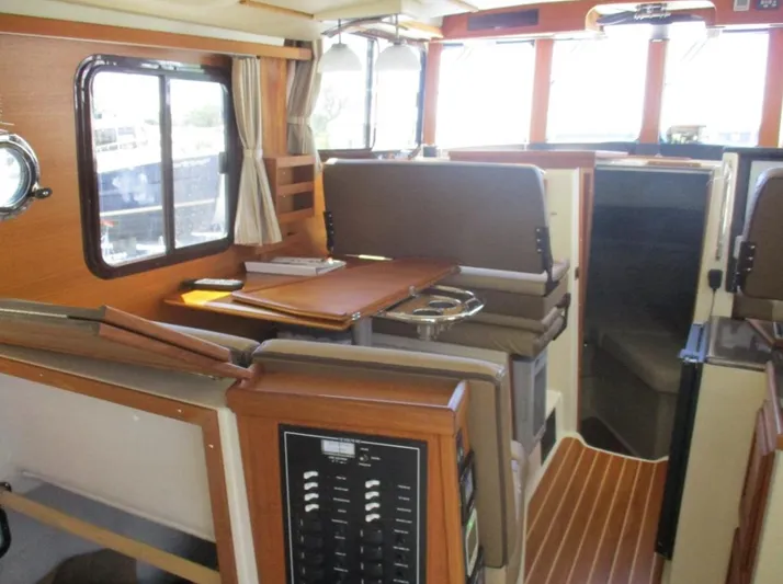  Yacht Photos Pics 2021 Ranger 31 CB