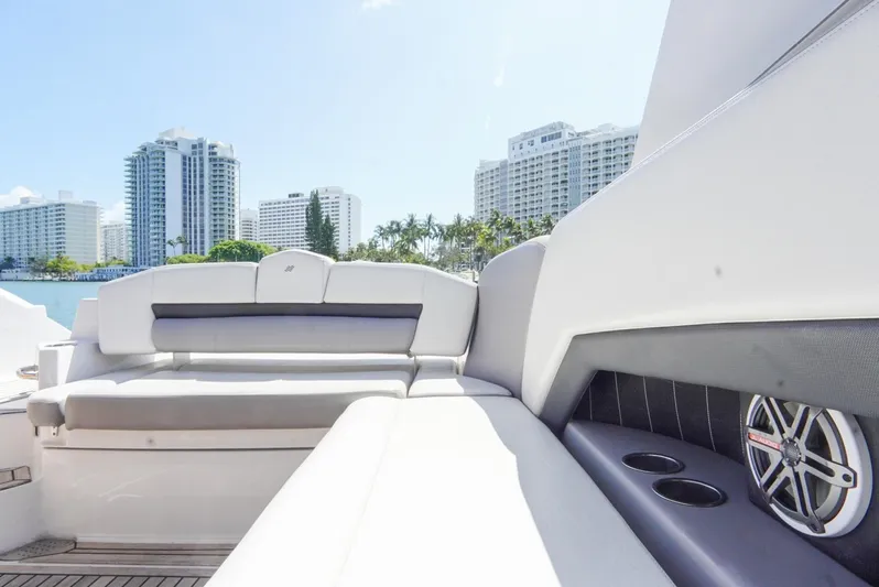  Yacht Photos Pics 2017 Four Winns H350 boat interior with luxurious seating and cityscape background.