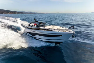 Sunseeker Superhawk 55